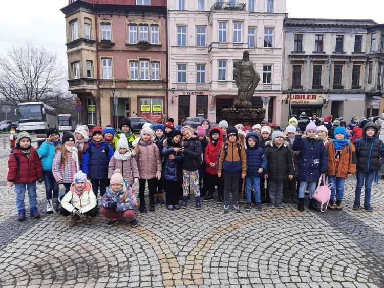 Spektakl Królowa Śniegu Szkoła Podstawowa nr 15 im Stefana