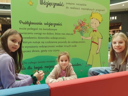 ''ŚLADAMI MAŁEGO KSIĘCIA- wystawa z okazji Międzynarodowego Dnia Zdrowia Psy