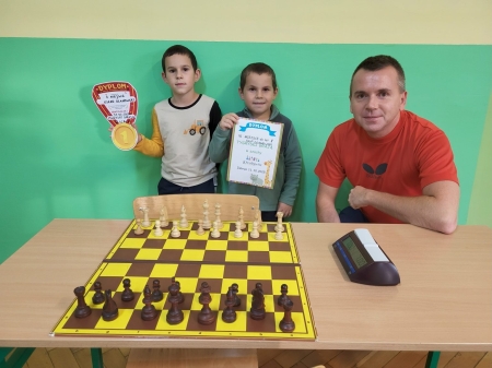 Turniej Szachowy „Tygryski grają w szachy”