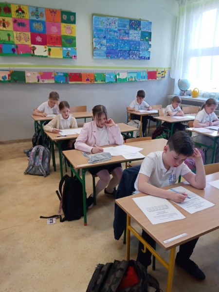 XXII Wojewódzki Konkurs Matematyczny ,,Bajkowe Zadania''